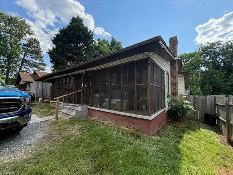 312 Reid Street