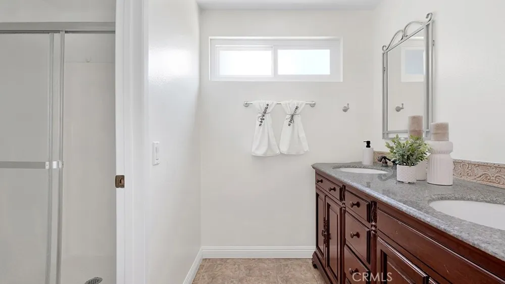 2 Sunflower Irvine, CA 92604