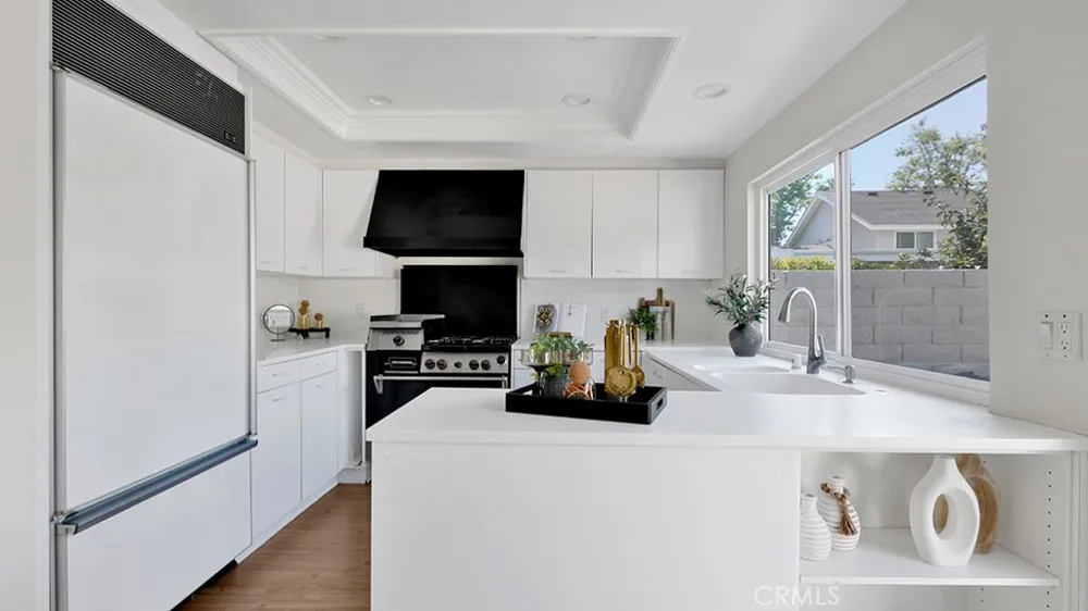 2 Sunflower Irvine, CA 92604