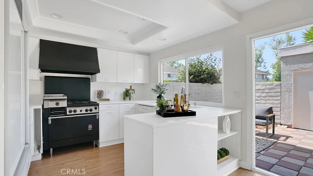 2 Sunflower Irvine, CA 92604