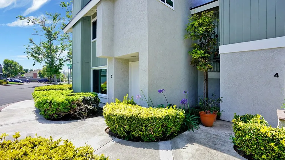 2 Sunflower Irvine, CA 92604