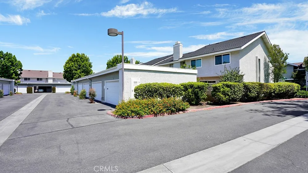 2 Sunflower Irvine, CA 92604