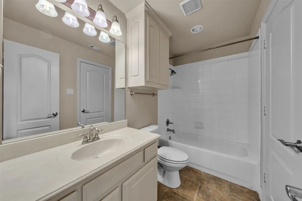 140 Eagles Peak Lane Double Oak, TX 75077