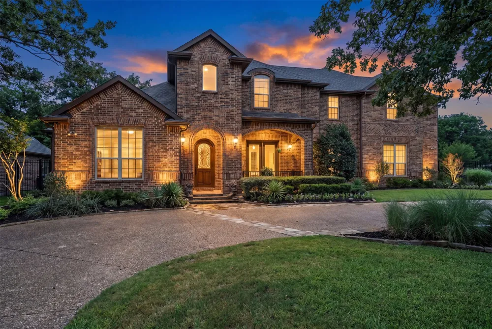 140 Eagles Peak Lane Double Oak, TX 75077