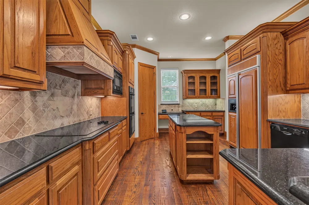 140 Eagles Peak Lane Double Oak, TX 75077