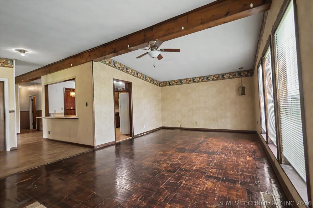 15188 Hwy 82 Tahlequah, OK 74464