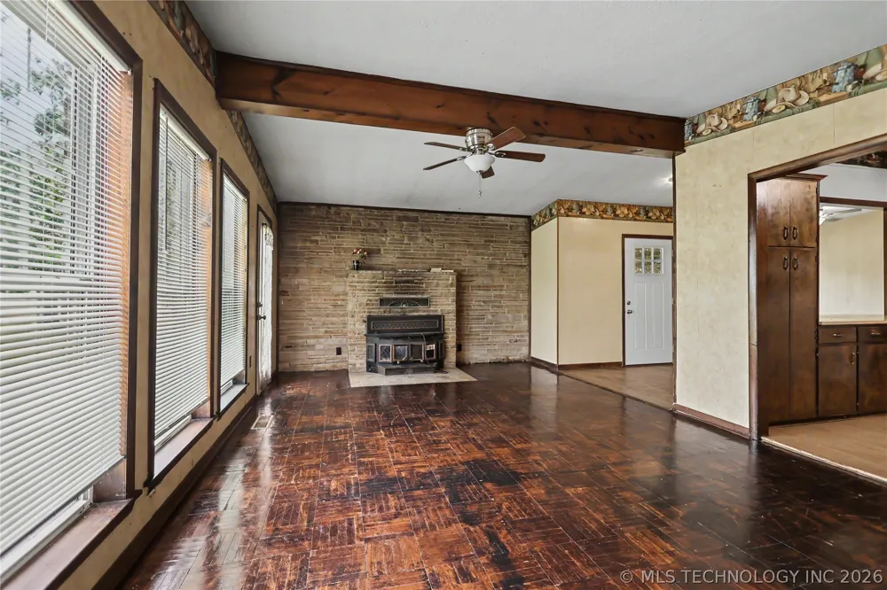 15188 Hwy 82 Tahlequah, OK 74464