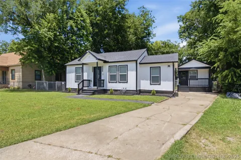 507 E 27th Place
