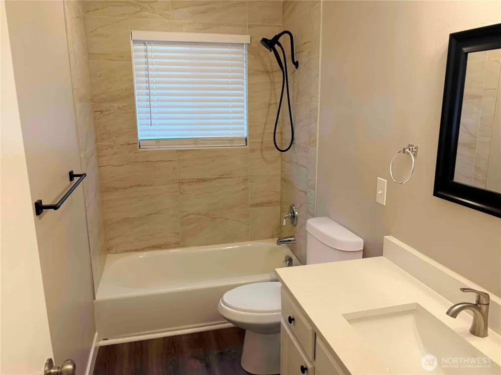 26454 170th Avenue SE Covington, WA 98042