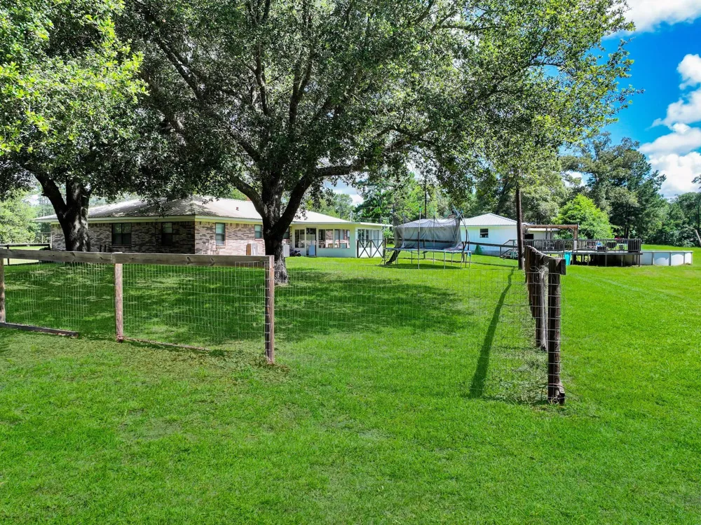 10325 Hwy 69 S Warren, TX 77664