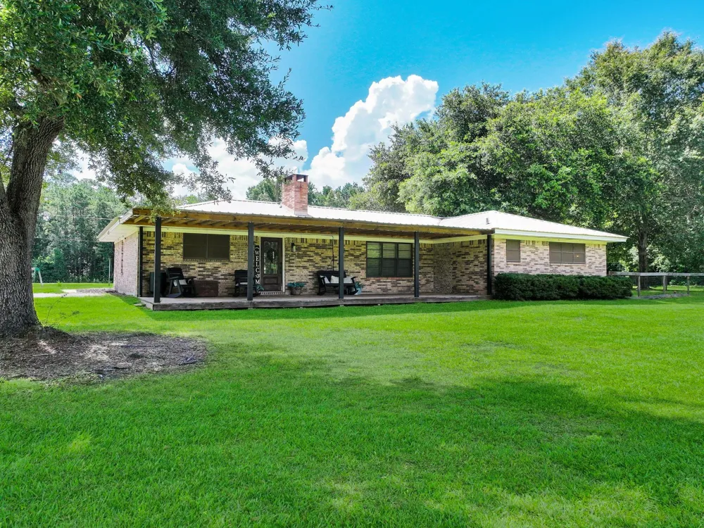 10325 Hwy 69 S Warren, TX 77664