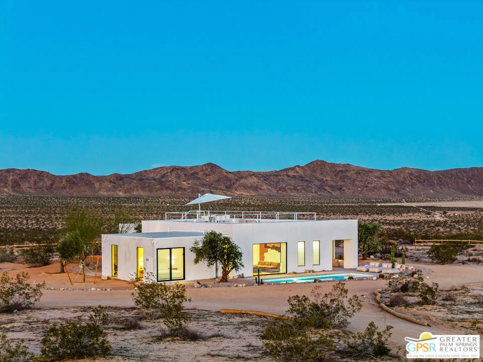 3236 Sunever Road Joshua Tree, CA 92252