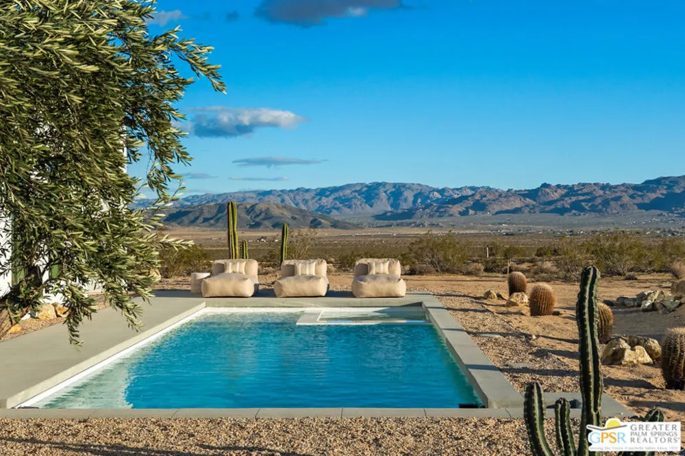 3236 Sunever Road Joshua Tree, CA 92252