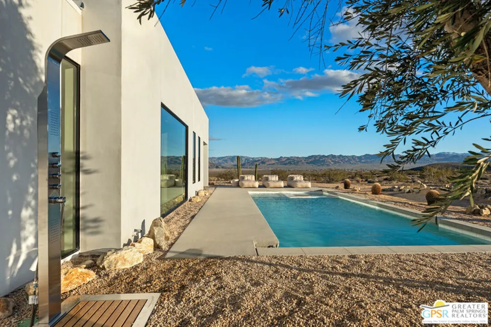 3236 Sunever Road Joshua Tree, CA 92252