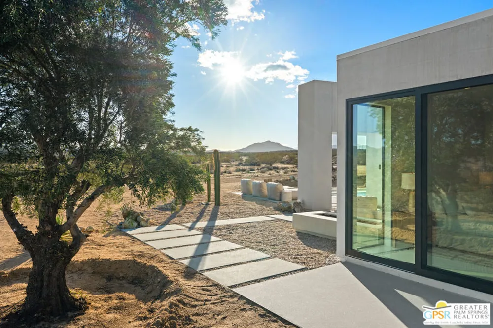 3236 Sunever Road Joshua Tree, CA 92252