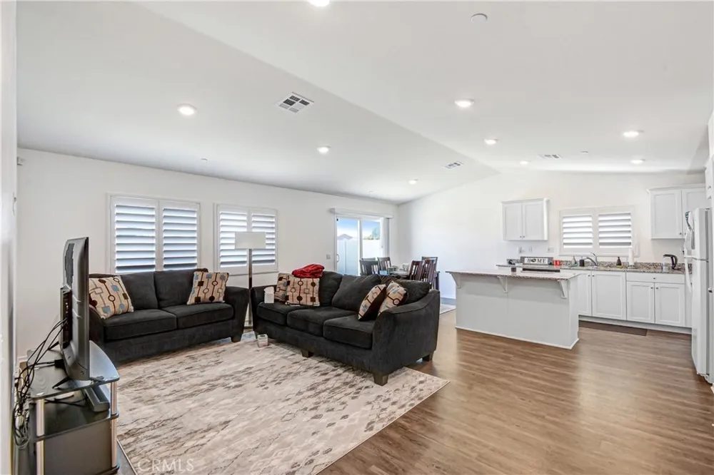 584 Directo San Jacinto, CA 92583