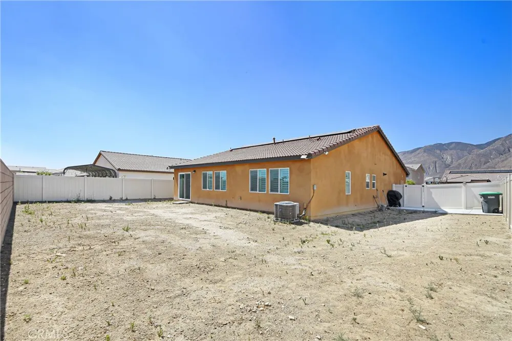 584 Directo San Jacinto, CA 92583