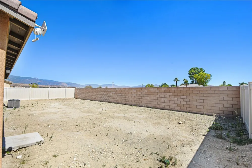 584 Directo San Jacinto, CA 92583