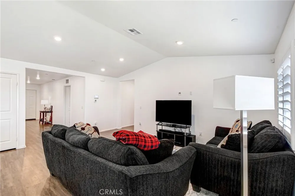 584 Directo San Jacinto, CA 92583