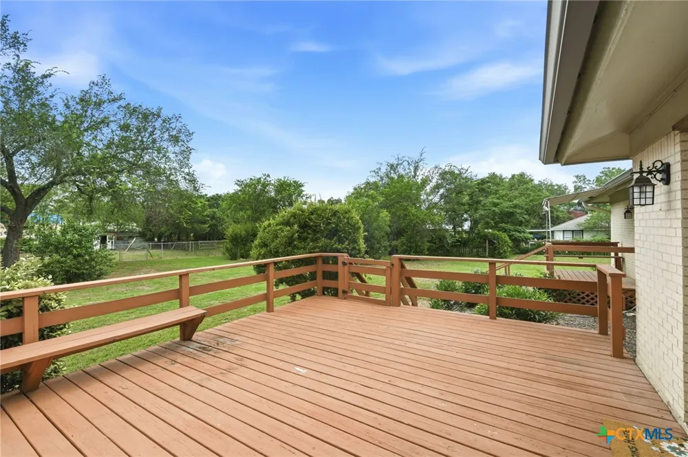 208 Cedar Street Buda, TX 78610