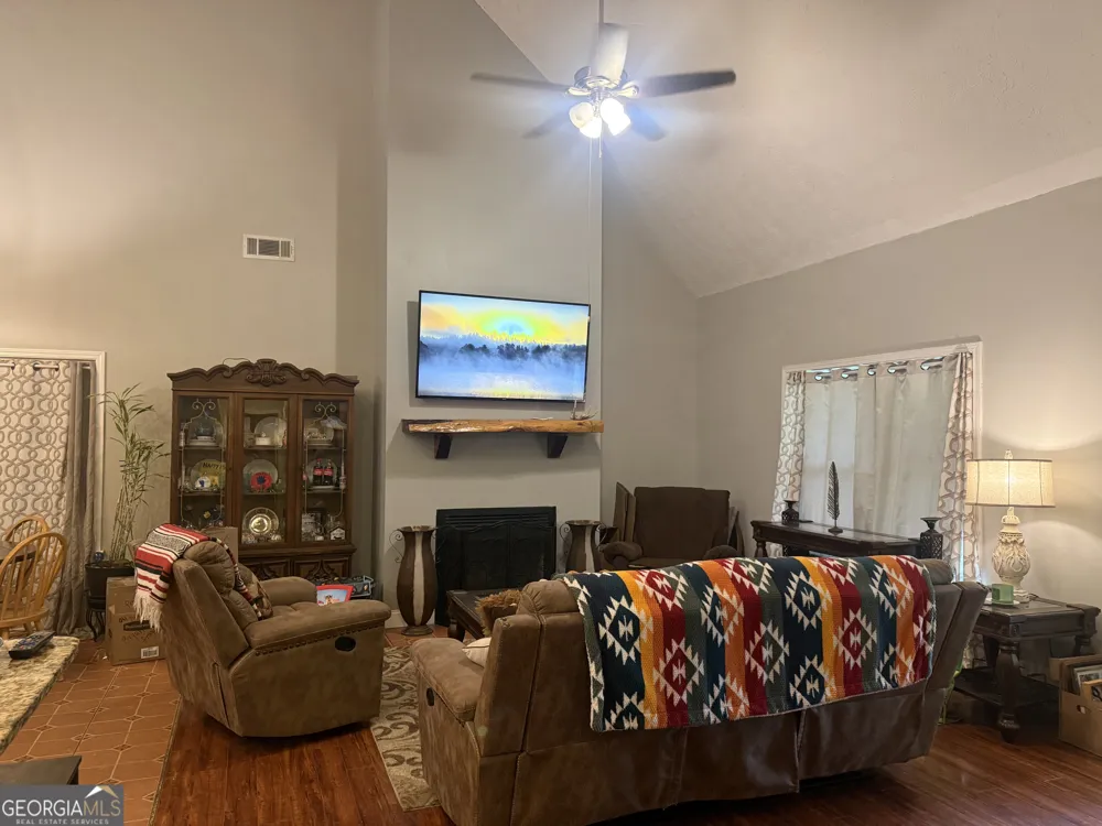 408 Bowen RD Milner, GA 30257