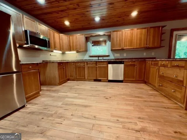 84 Anvil CT Morganton, GA 30560