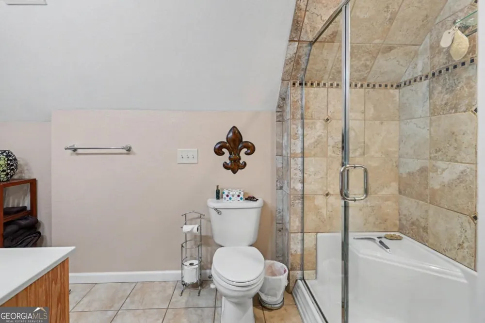 2255 Thunder Oak RD Young Harris, GA 30582