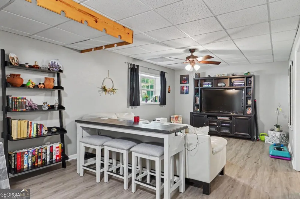 2255 Thunder Oak RD Young Harris, GA 30582