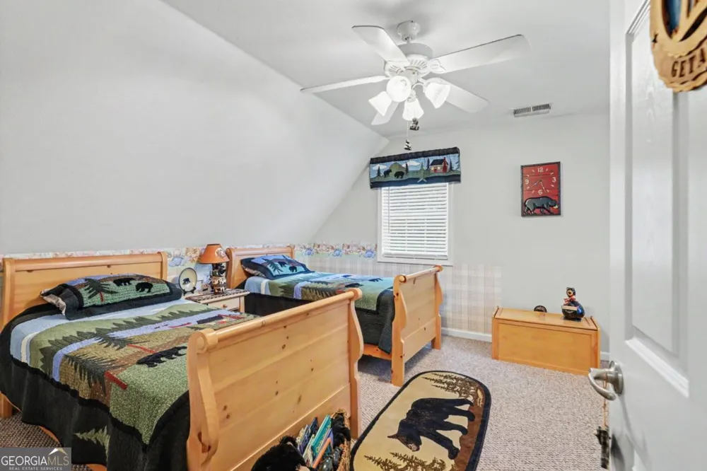 2255 Thunder Oak RD Young Harris, GA 30582