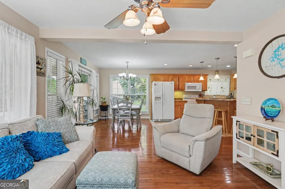 2255 Thunder Oak RD Young Harris, GA 30582