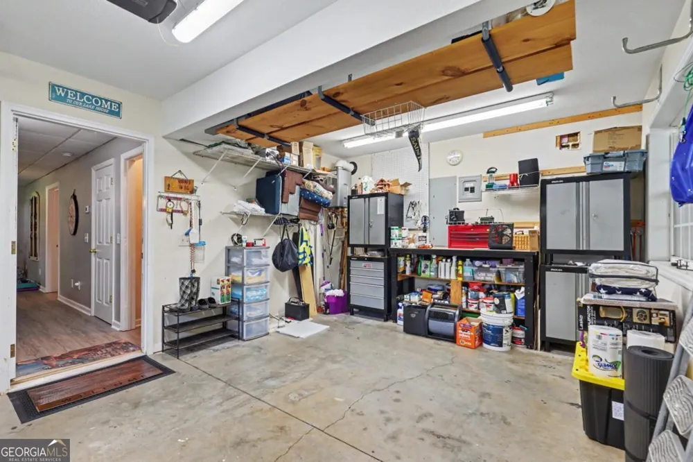 2255 Thunder Oak RD Young Harris, GA 30582