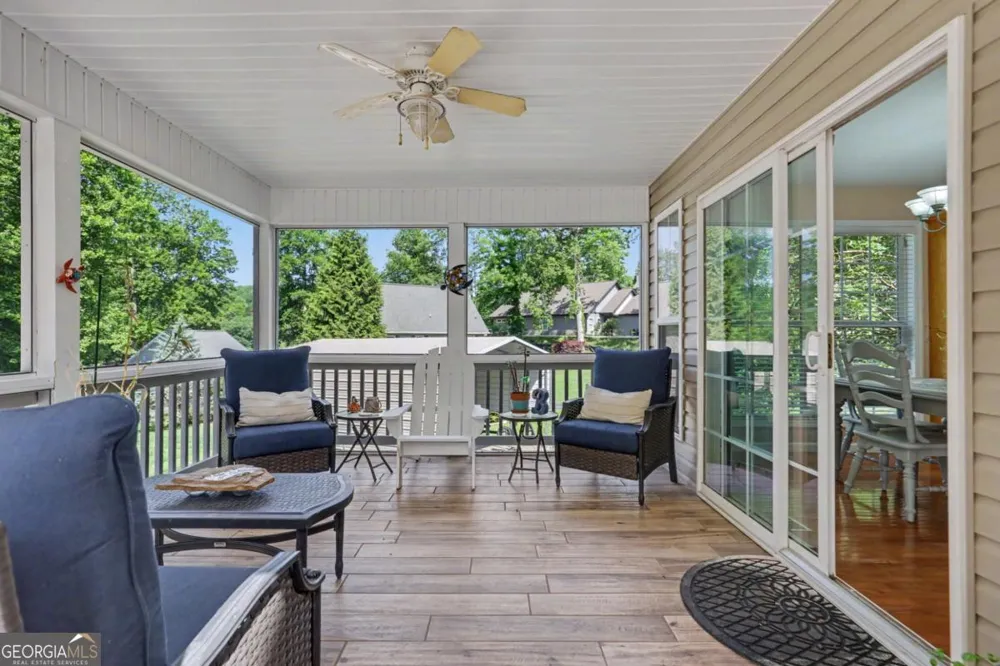 2255 Thunder Oak RD Young Harris, GA 30582