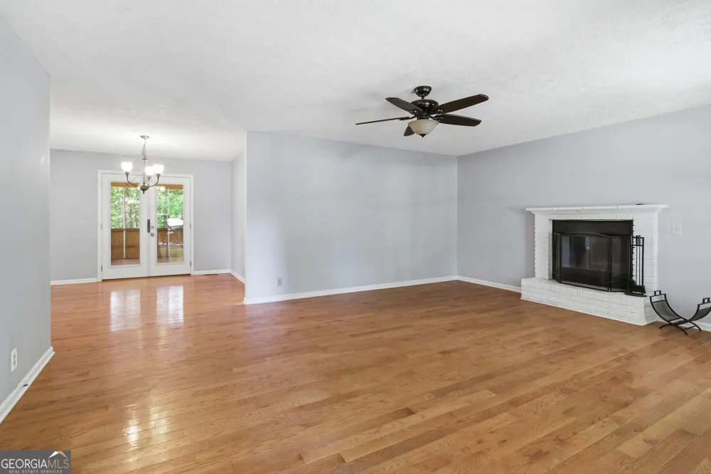 104 West LN SE Calhoun, GA 30701