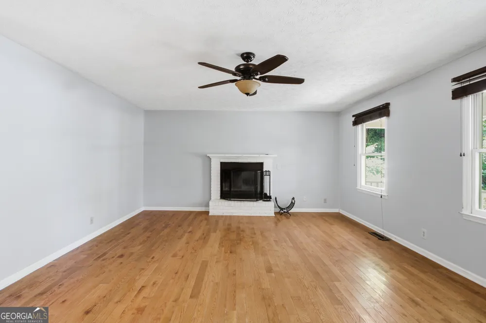 104 West LN SE Calhoun, GA 30701