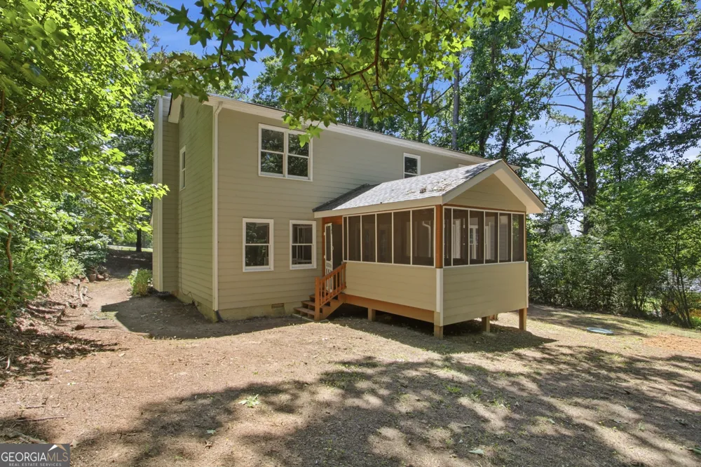 104 West LN SE Calhoun, GA 30701