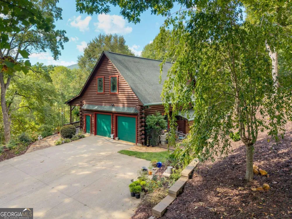 3383 Indian Springs DR Hiawassee, GA 30546