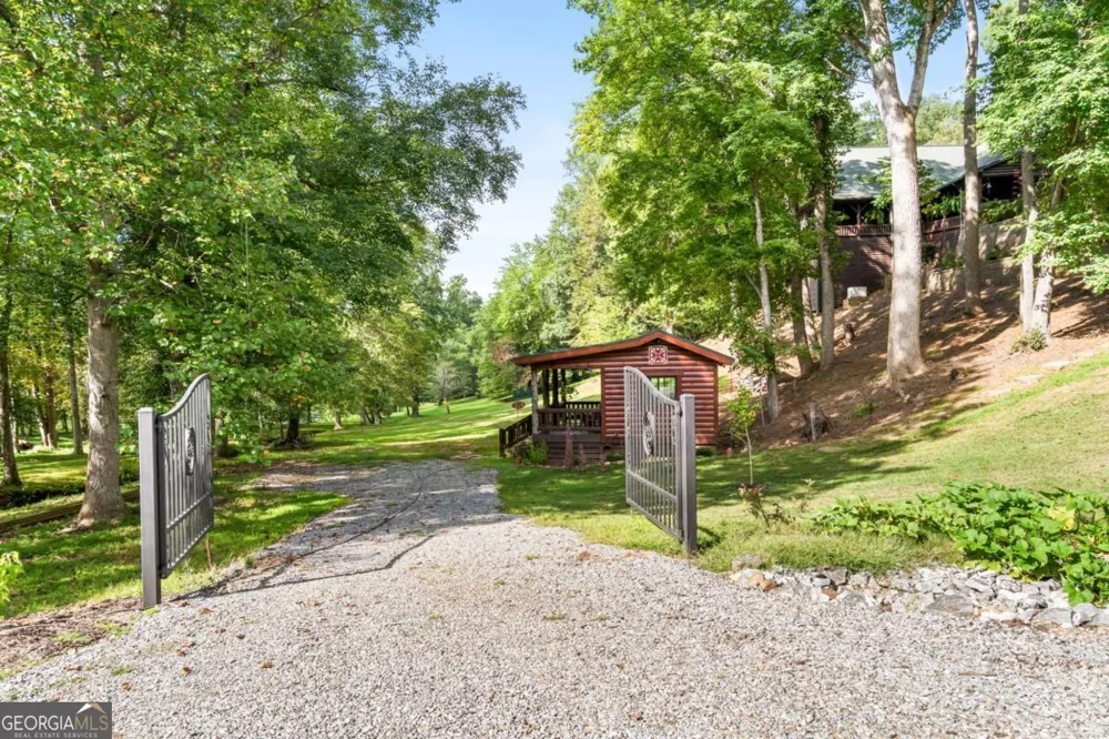 3383 Indian Springs DR Hiawassee, GA 30546