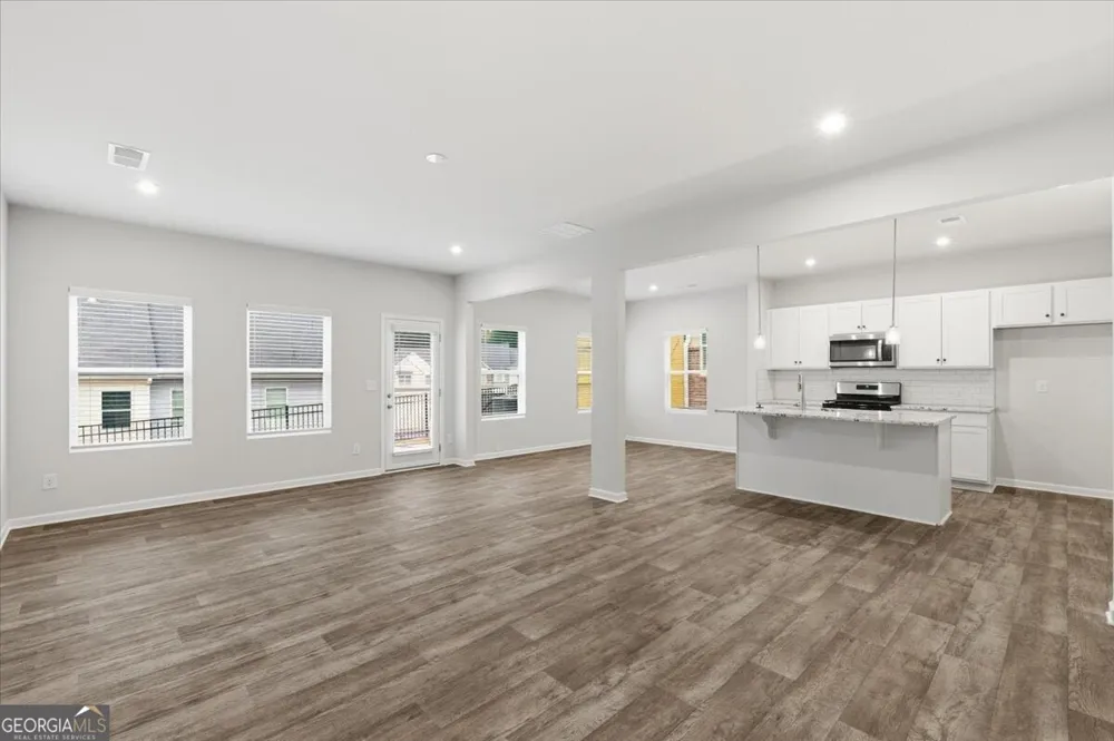 1190 Park Center CIR Austell, GA 30168
