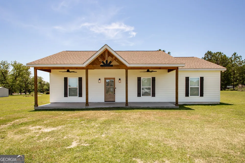 3620 Tanner LN Waycross, GA 31503