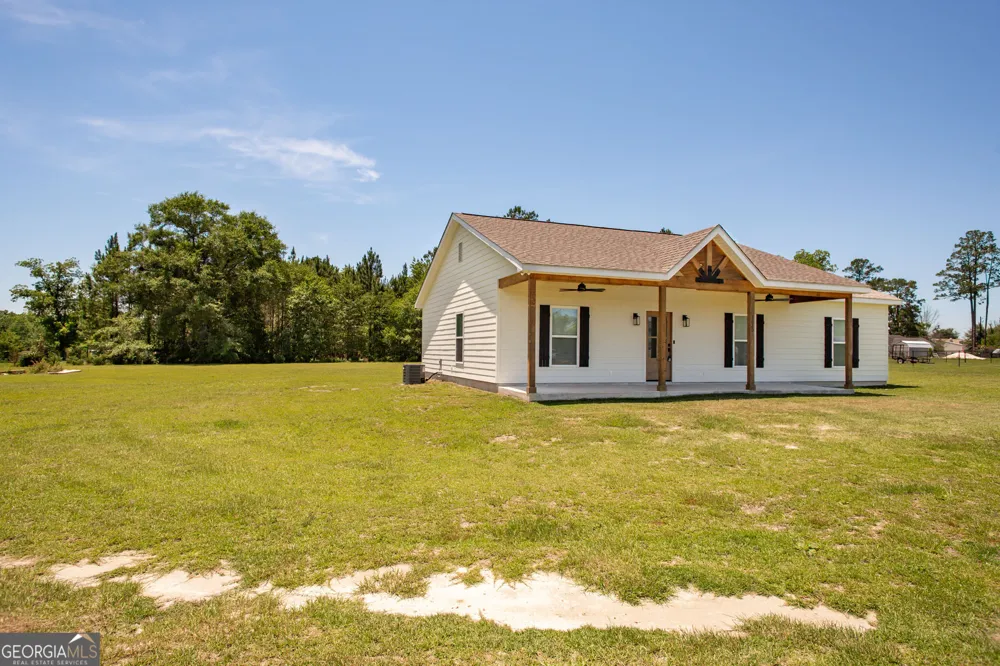 3620 Tanner LN Waycross, GA 31503