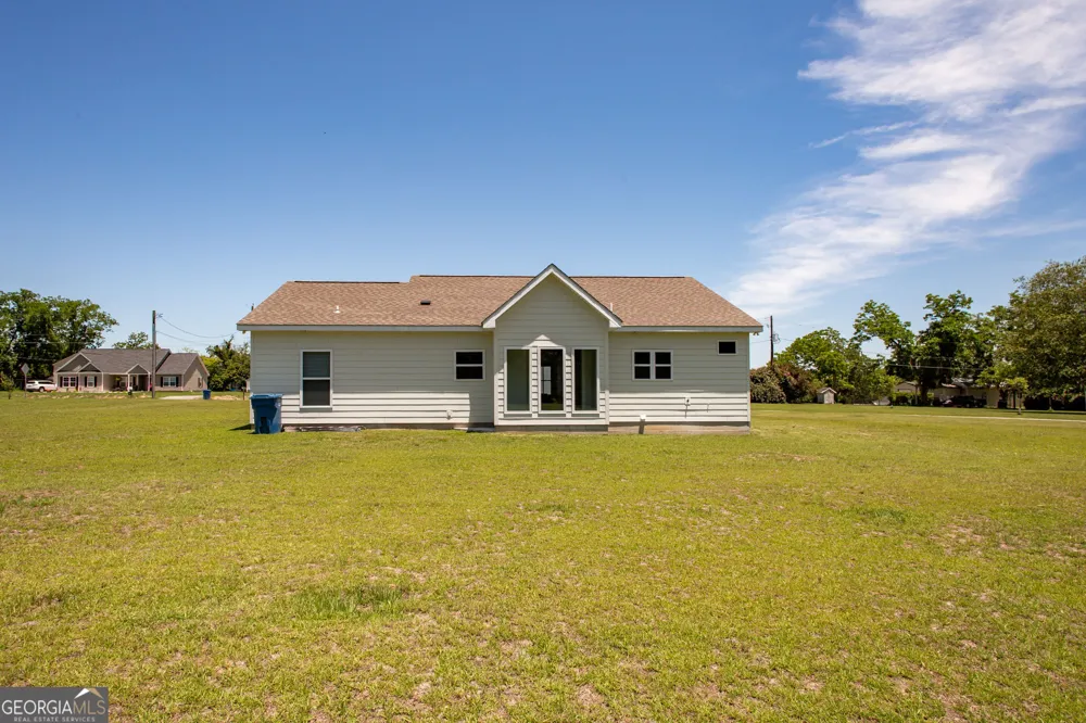 3620 Tanner LN Waycross, GA 31503
