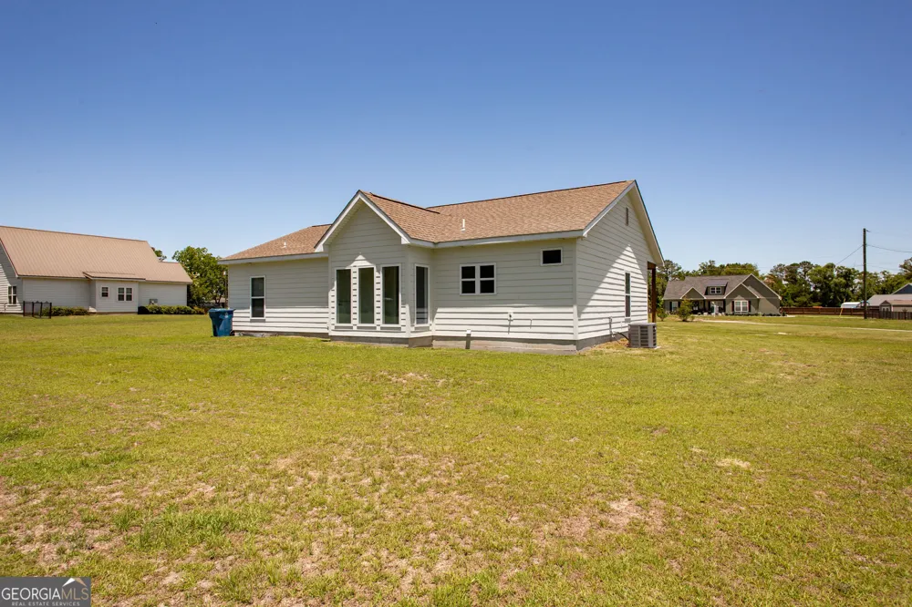 3620 Tanner LN Waycross, GA 31503