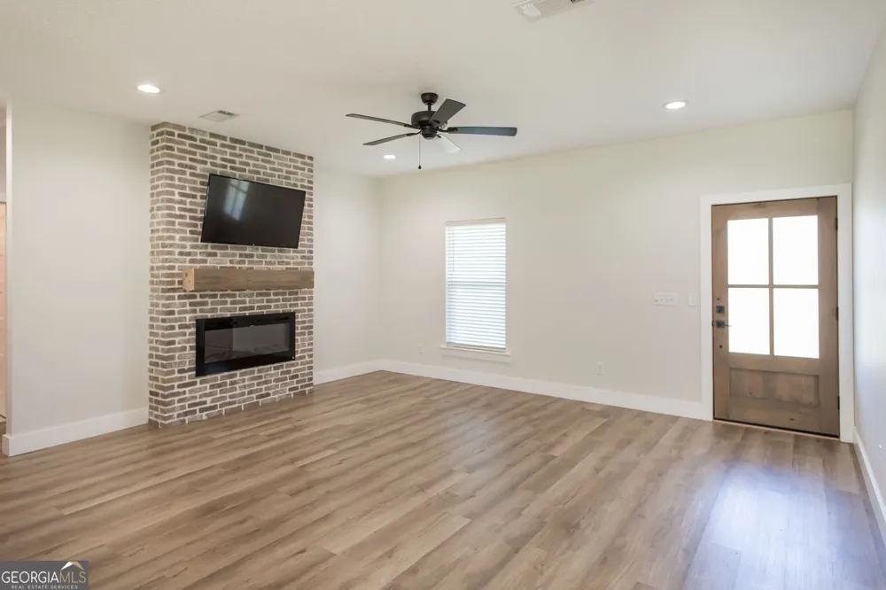3620 Tanner LN Waycross, GA 31503