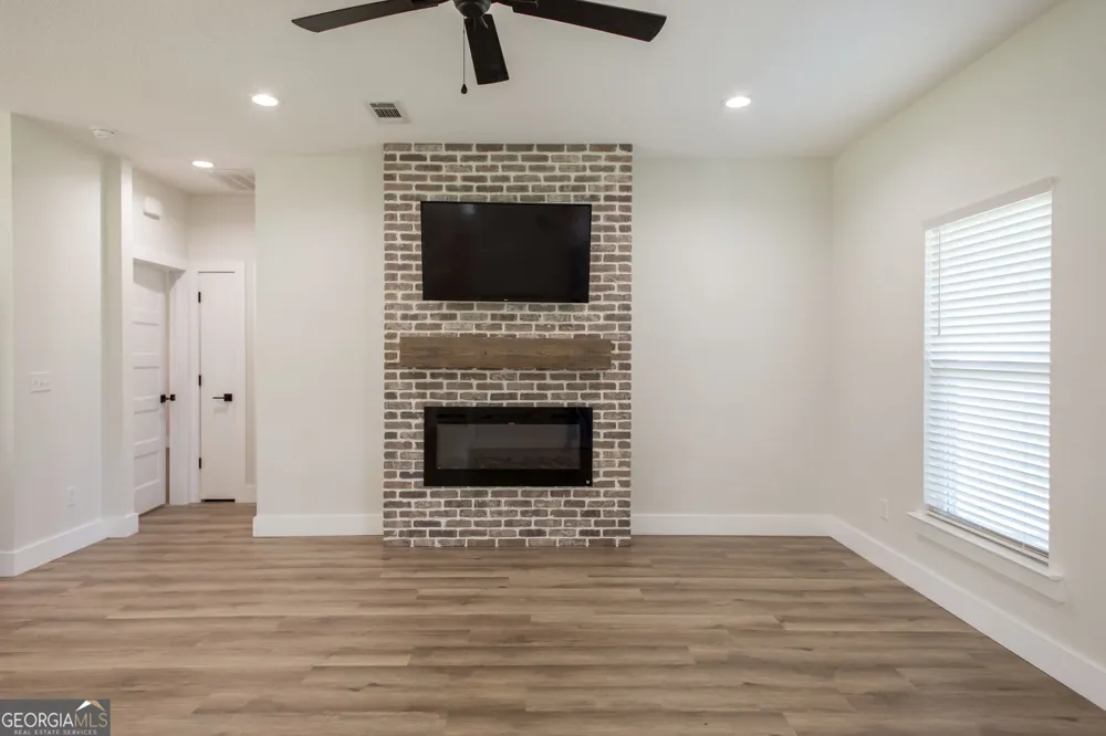 3620 Tanner LN Waycross, GA 31503