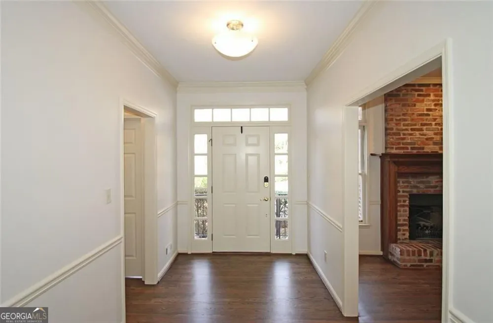 128 River Ridge LN Roswell, GA 30075