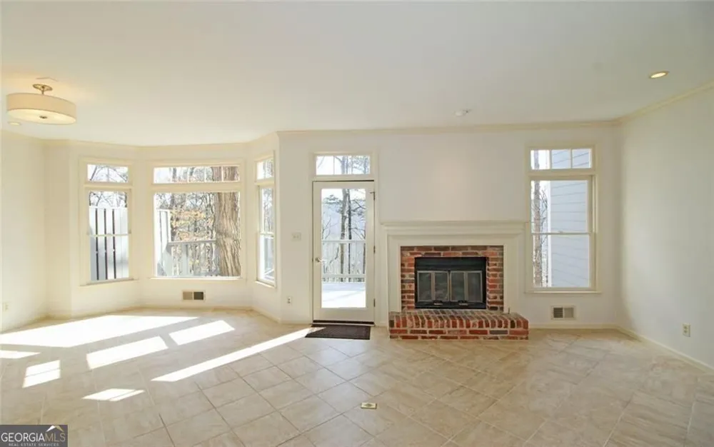 128 River Ridge LN Roswell, GA 30075