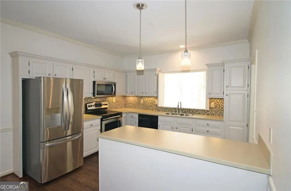 128 River Ridge LN Roswell, GA 30075
