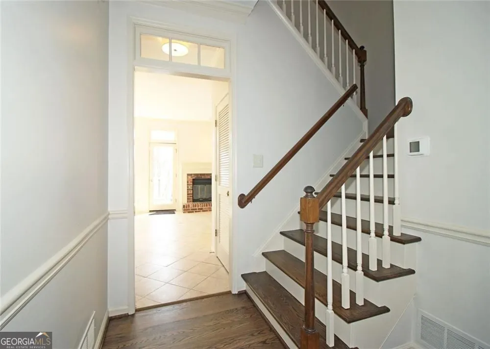 128 River Ridge LN Roswell, GA 30075
