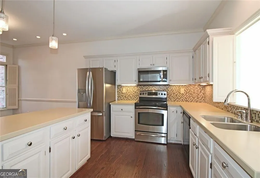 128 River Ridge LN Roswell, GA 30075