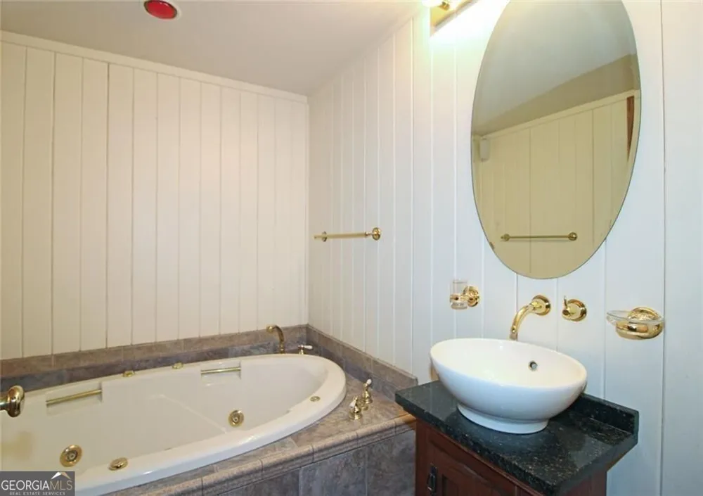 128 River Ridge LN Roswell, GA 30075